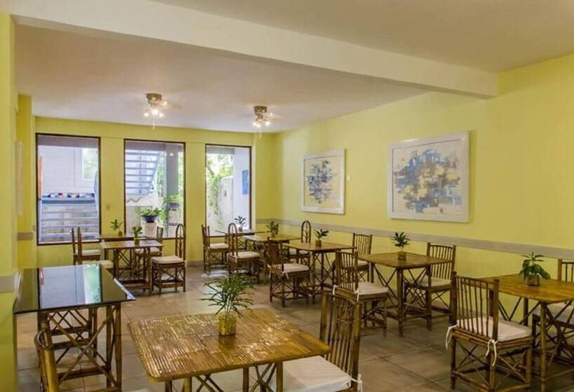 בית מלון כפרי Plaza Yara