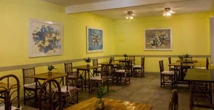 בית מלון כפרי Plaza Yara