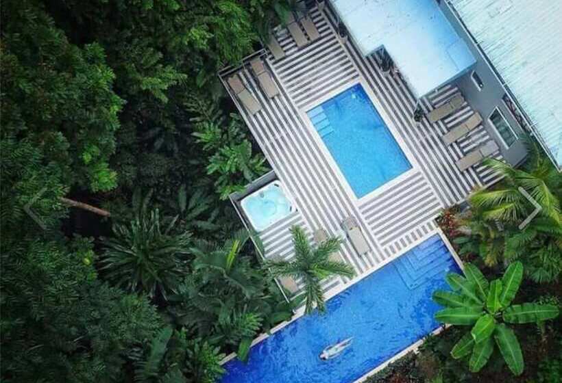 בית מלון כפרי Plaza Yara