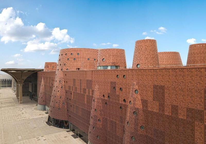 בית מלון כפרי Crowne Plaza Tianjin Binhai Center, An Ihg