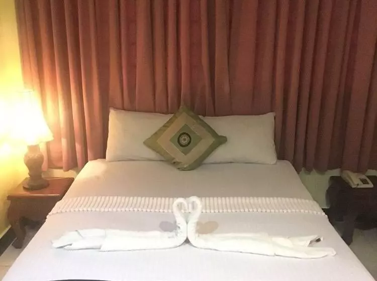 בית מלון כפרי Star Wood Inn