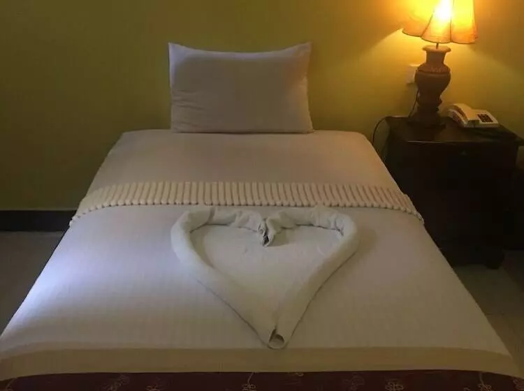 בית מלון כפרי Star Wood Inn