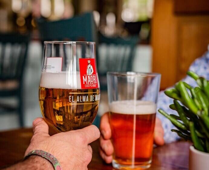 فندق The Cricketers Inn