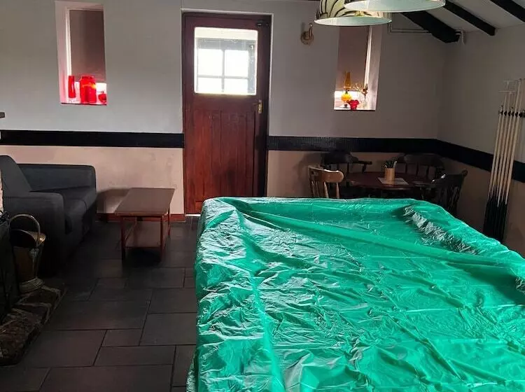 בית מלון כפרי The Malt Shovel Inn