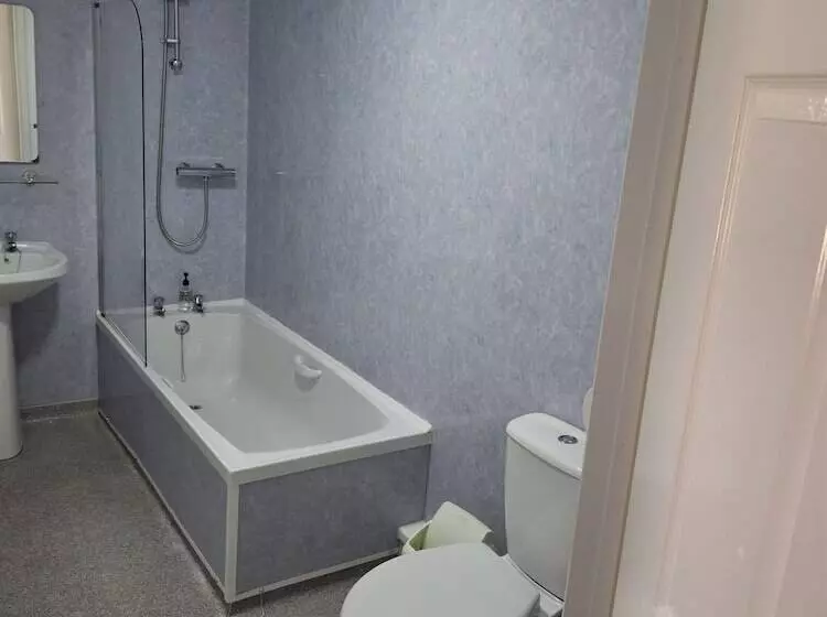 בית מלון כפרי The Malt Shovel Inn