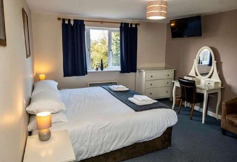 ホテル The Malt Shovel Inn