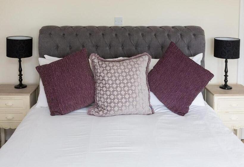 فندق Wellington Inn