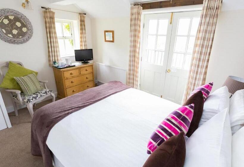 فندق Wellington Inn