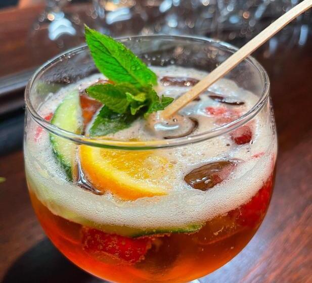 فندق Wellington Inn