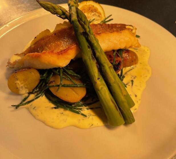 فندق Wellington Inn