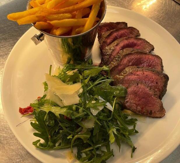 فندق Wellington Inn