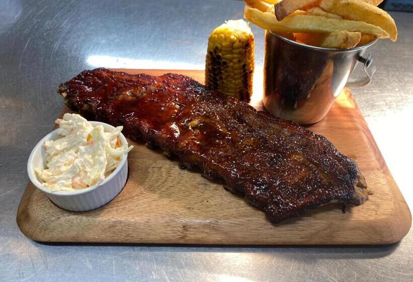 فندق Wellington Inn