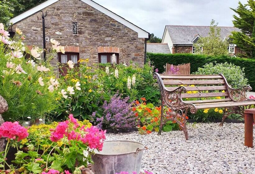 Lobhill Farmhouse Bed And Breakfast And Self Catering Accommodation