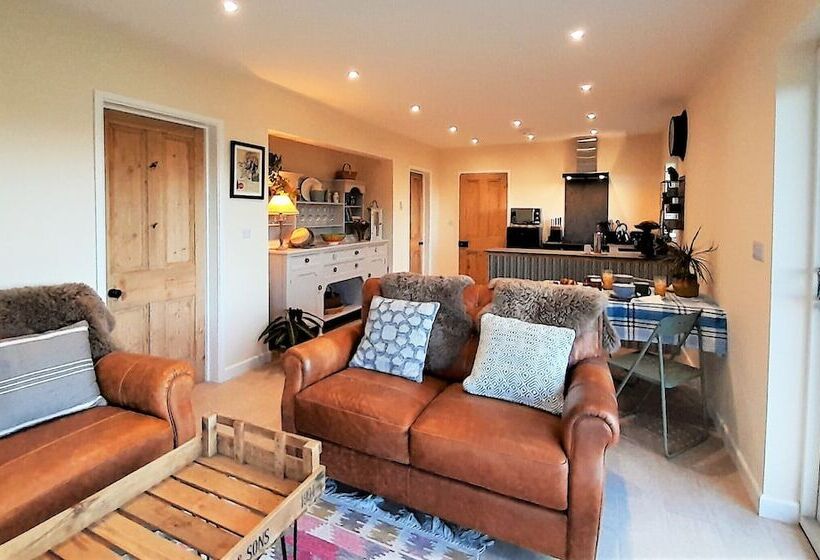 Lobhill Farmhouse Bed And Breakfast And Self Catering Accommodation