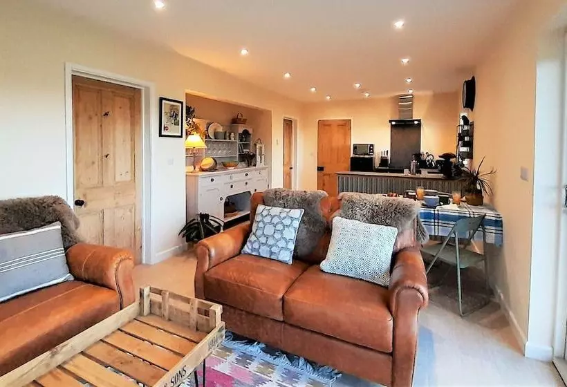 Lobhill Farmhouse Bed And Breakfast And Self Catering Accommodation