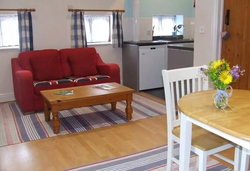 Lobhill Farmhouse Bed And Breakfast And Self Catering Accommodation