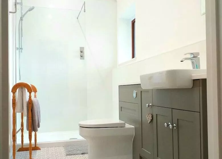 Lobhill Farmhouse Bed And Breakfast And Self Catering Accommodation