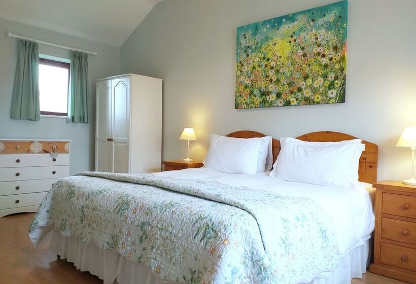 Lobhill Farmhouse Bed And Breakfast And Self Catering Accommodation