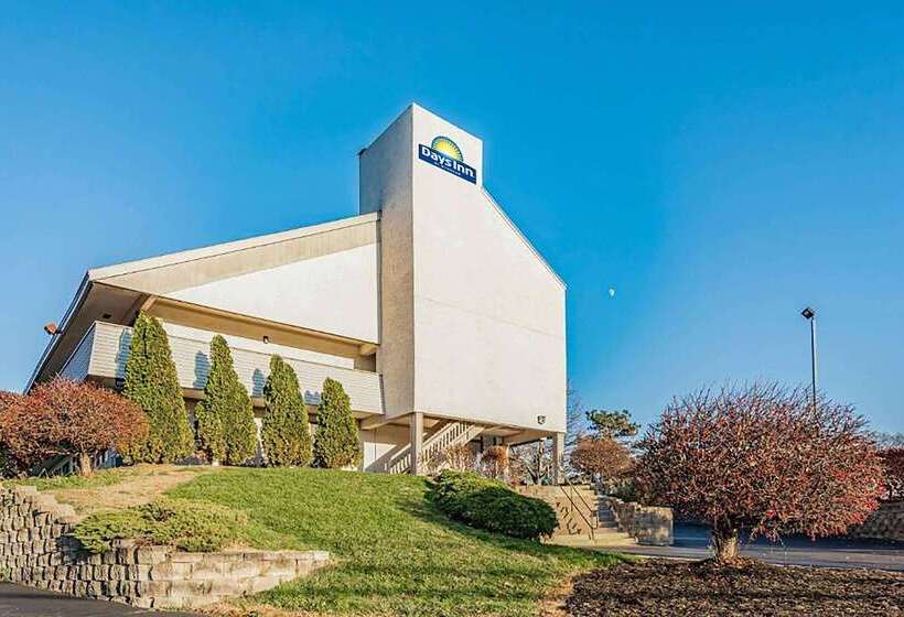 モーテル Days Inn By Wyndham Cincinnati I 71