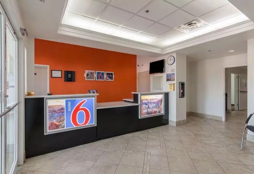 Motel 6san Antonio, Tx  Downtown  Alamo Dome