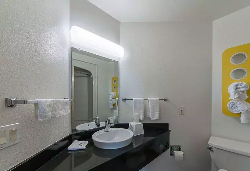 Motel 6san Antonio, Tx  Downtown  Alamo Dome