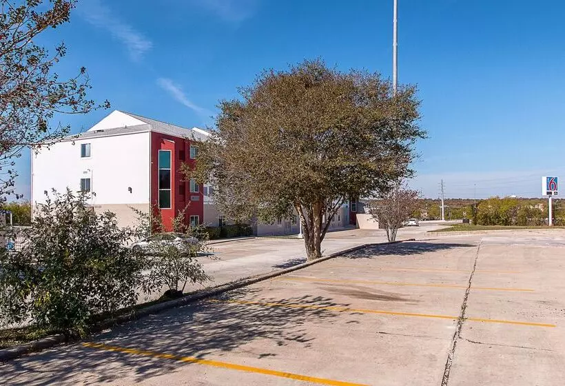 Motel 6san Antonio, Tx  Downtown  Alamo Dome