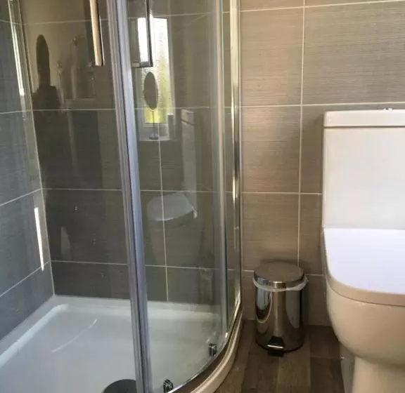 پانسیون Laburnum Cottage Guest House