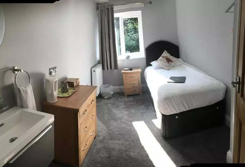 پانسیون Laburnum Cottage Guest House