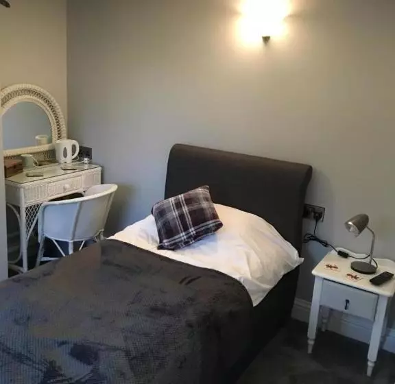 پانسیون Laburnum Cottage Guest House