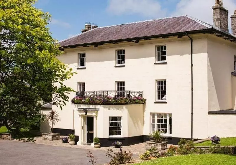 ペンション Portclew House