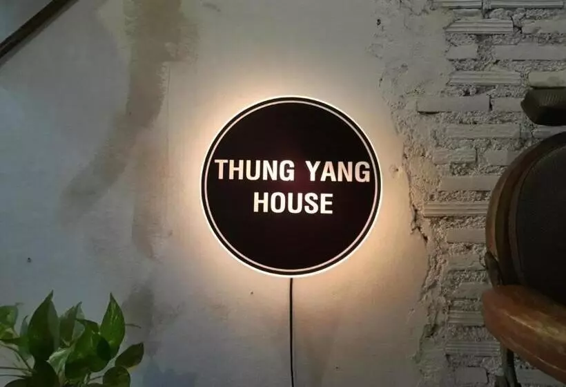 Retkeilymaja ทุ่งยั้งเฮ้าส์