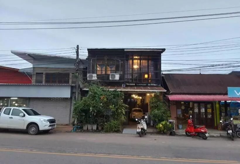 Retkeilymaja ทุ่งยั้งเฮ้าส์