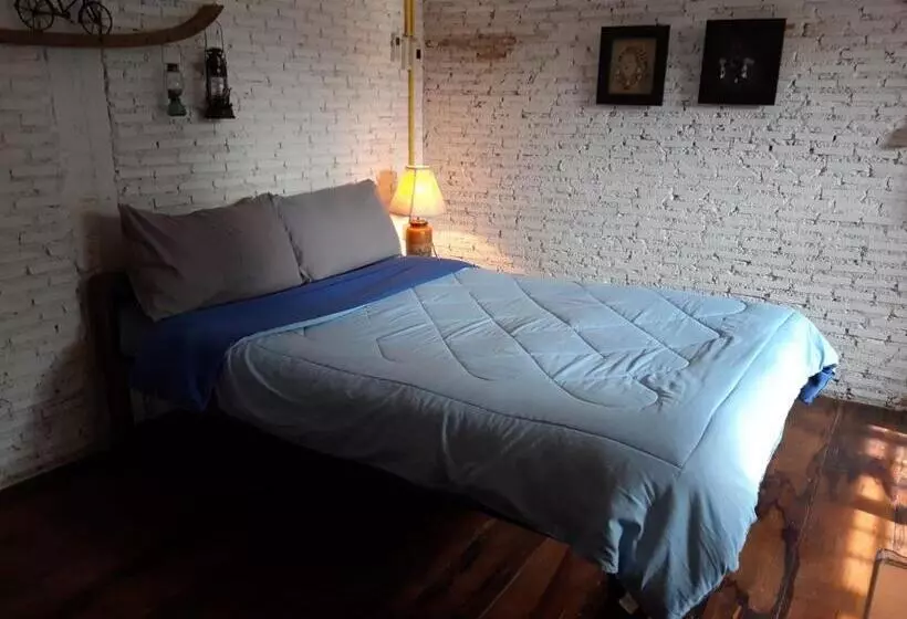 Retkeilymaja ทุ่งยั้งเฮ้าส์