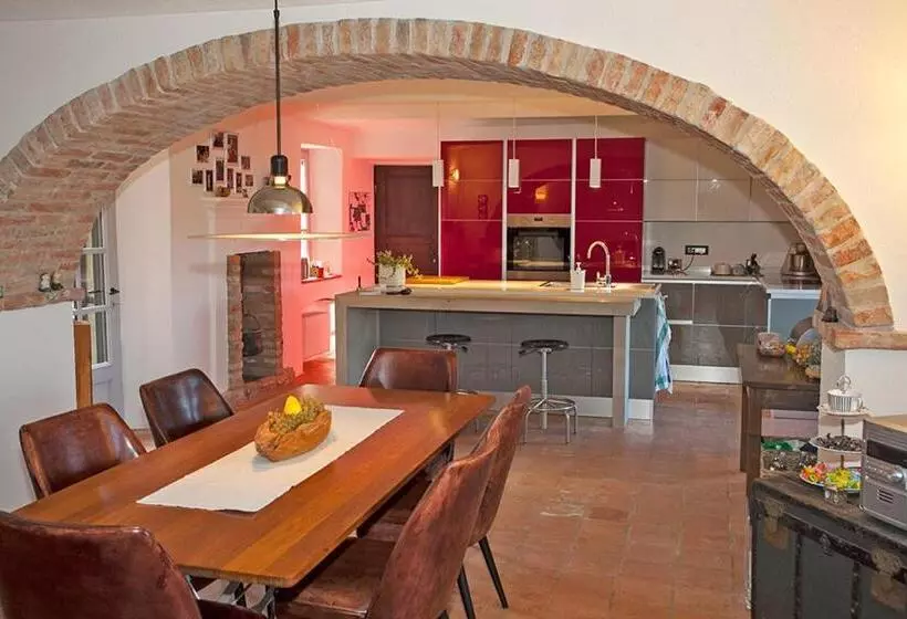 Aamiaismajoitus (B&B) Cascina Il Sogno