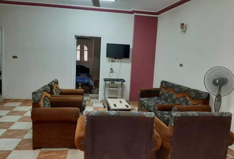 تختخواب و صبحانه Aswan City Center Guest House