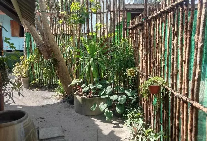 ベッドアンドブレックファースト Goodluck Village House