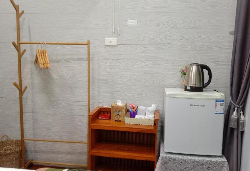 Bed and Breakfast Goodluck Village House