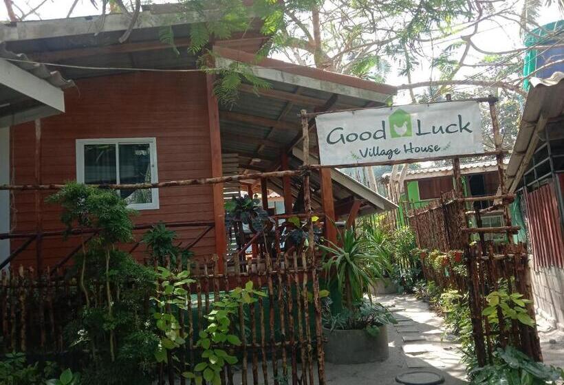 Bed and Breakfast Goodluck Village House