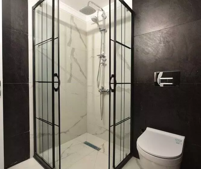 Hotelli Istanbul Airport Treekos Suite