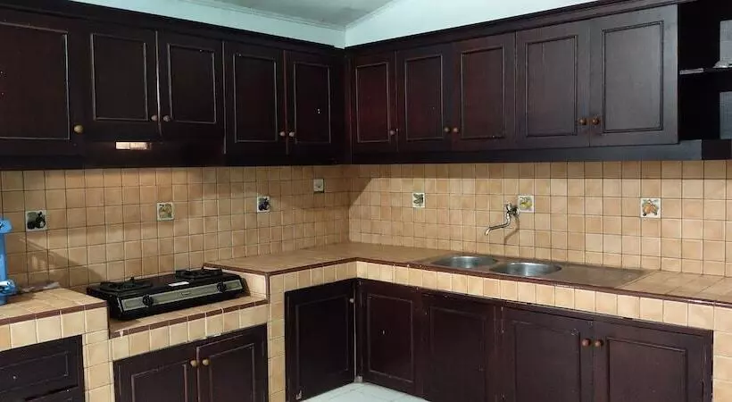 Hotelli Oyo 92098 Kost Orange Syariah