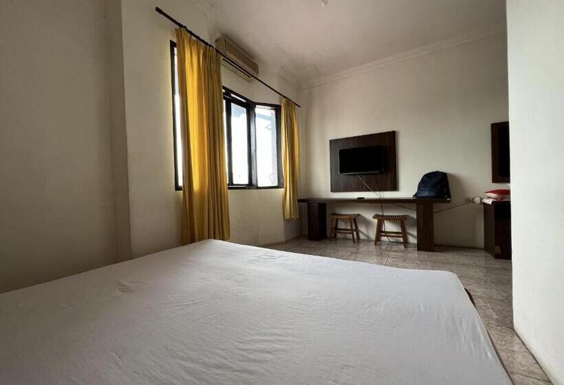 酒店 Oyo 92098 Kost Orange Syariah