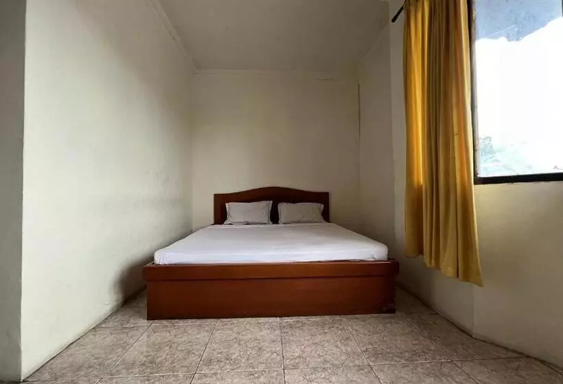 Hotelli Oyo 92098 Kost Orange Syariah