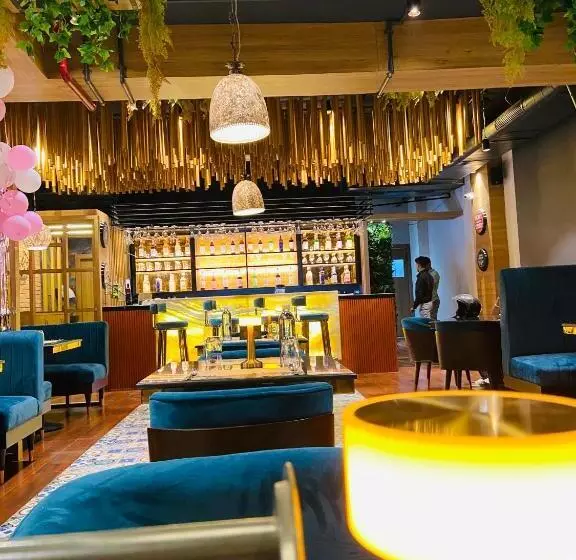 Hotelli Silkhouse Premier