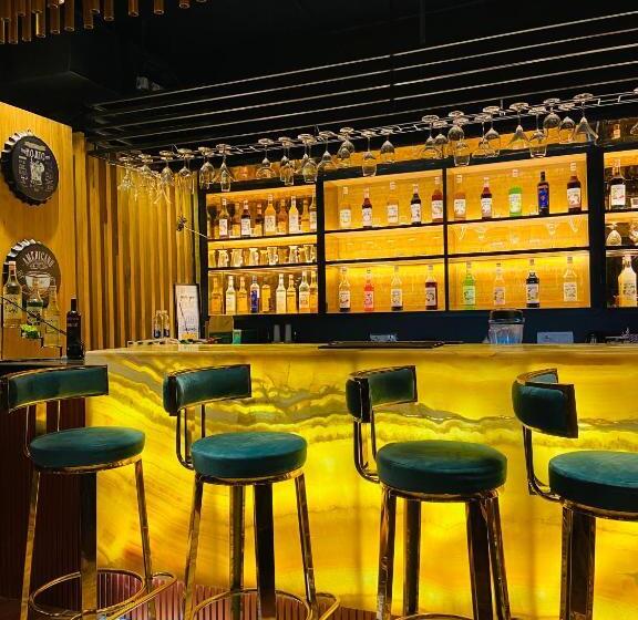 호텔 Silkhouse Premier