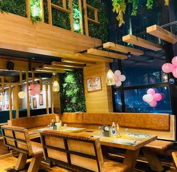 Hotelli Silkhouse Premier