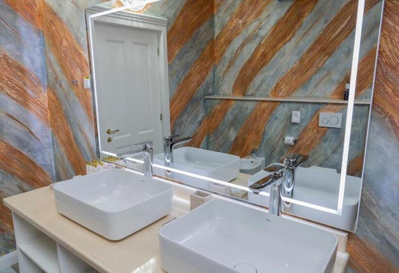 Отель Sir Luxury Boutique