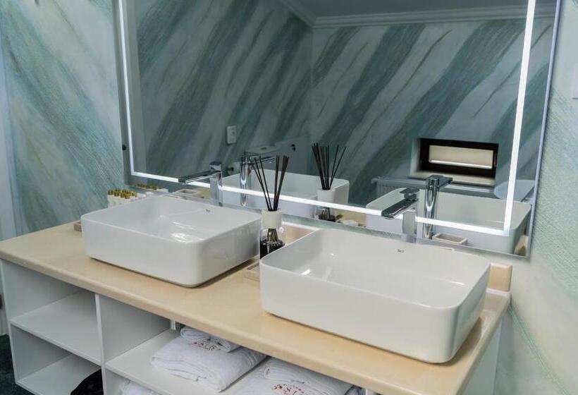 Отель Sir Luxury Boutique