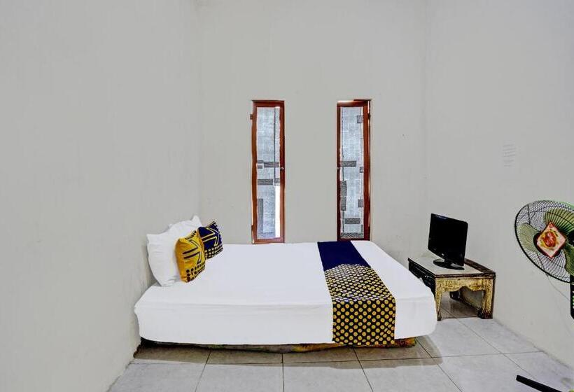 酒店 Spot On 92077 Tarlo Guest House 3