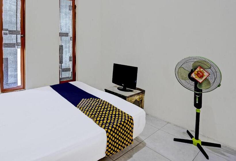 酒店 Spot On 92077 Tarlo Guest House 3