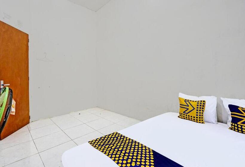 酒店 Spot On 92077 Tarlo Guest House 3